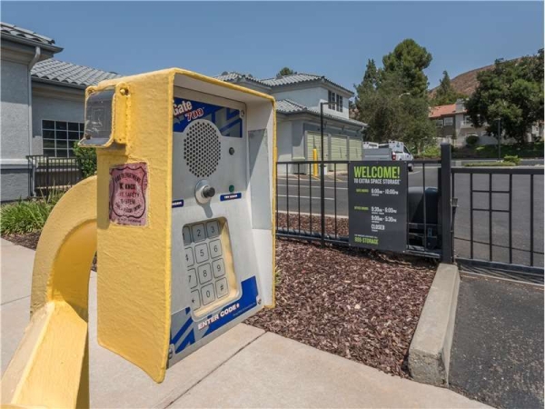 Facility photo: //images.sparefoot.com/medium/21705969943263cd913.jpg