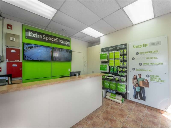 Facility photo: //images.sparefoot.com/medium/217074699433dd76e1e.jpg