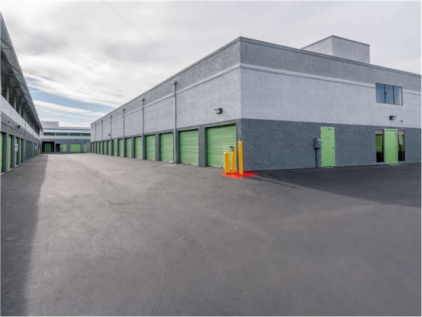 Storage Units at Extra Space Storage - 0160 - Las Vegas - W Oakey Blvd - 4901 West Oakey Boulevard