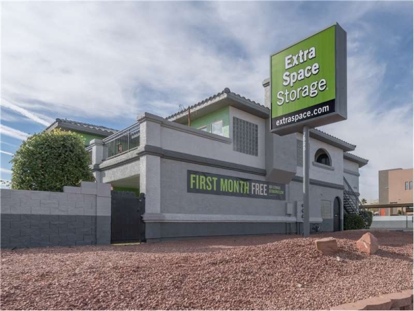 Storage Units at Extra Space Storage - 0820 - Las Vegas - W Sahara Ave - 7525 West Sahara Avenue