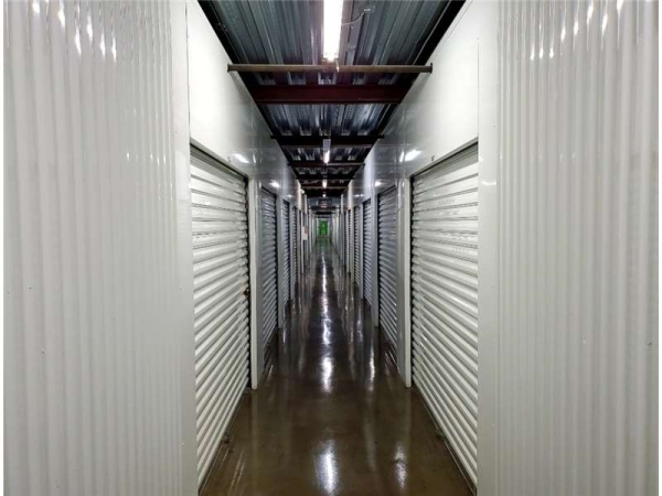 Storage Units at Extra Space Storage - 1733 - Las Vegas - Rancho Dr - 2025 North Rancho Drive