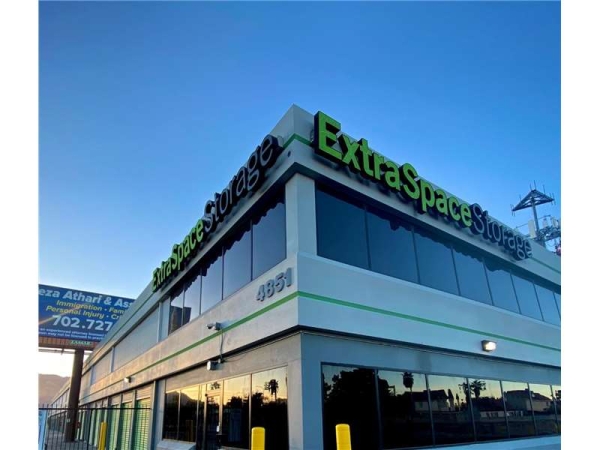 Storage Units at Extra Space Storage - 1737 - Las Vegas - Bonanza Rd - 4851 East Bonanza Road