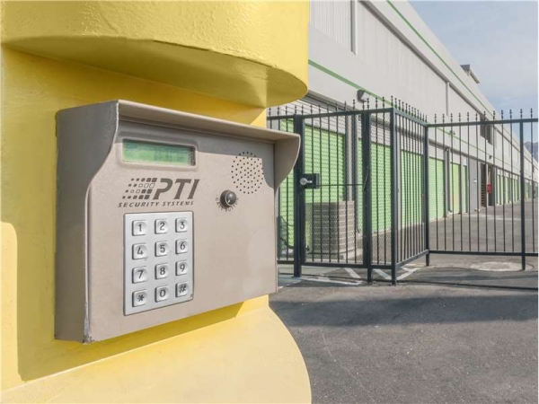 Storage Units at Extra Space Storage - 1737 - Las Vegas - Bonanza Rd - 4851 East Bonanza Road