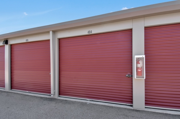 Facility photo: //images.sparefoot.com/medium/21718968938e47ecdde.jpg