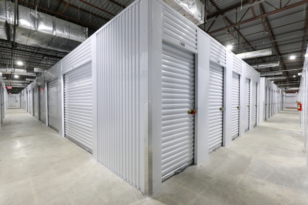 Facility photo: //images.sparefoot.com/medium/217264664658e0b3fd4.jpg