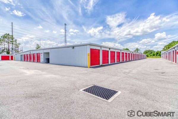 Facility photo: //images.sparefoot.com/medium/21737668833470f2893.jpg