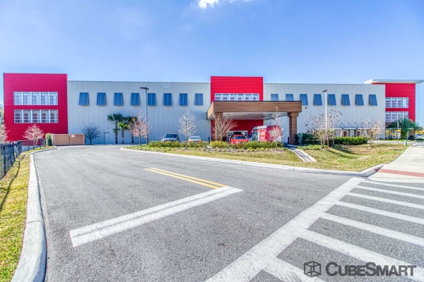 Facility photo: //images.sparefoot.com/medium/217381690313c4c442c.jpg