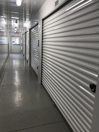Facility photo: //images.sparefoot.com/medium/217457631b4702a3916.jpg