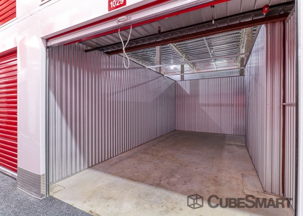 Storage Units at CubeSmart Self Storage - NY Brooklyn McDonald Avenue - 1158 McDonald Avenue
