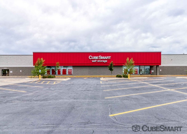 Facility photo: //images.sparefoot.com/medium/21748367f8e07dc2719.jpg