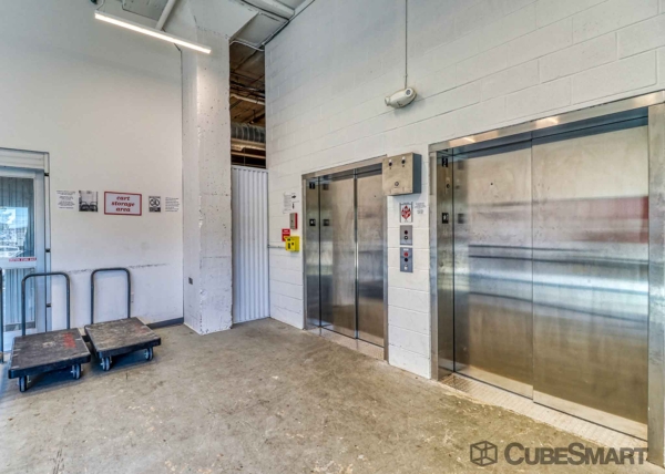 Facility photo: //images.sparefoot.com/medium/217568691edbf12e225.jpg