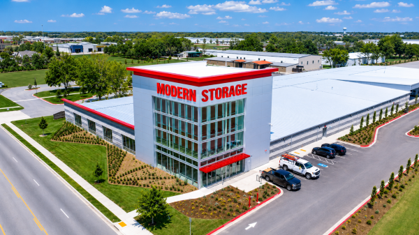 Facility photo: //images.sparefoot.com/medium/2178136a0db6b5cf536.png
