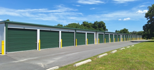 Facility photo: //images.sparefoot.com/medium/21782366b114fbaa68d.jpg