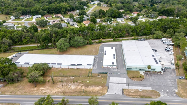 Facility photo: //images.sparefoot.com/medium/21782368f26c6c33be0.jpg