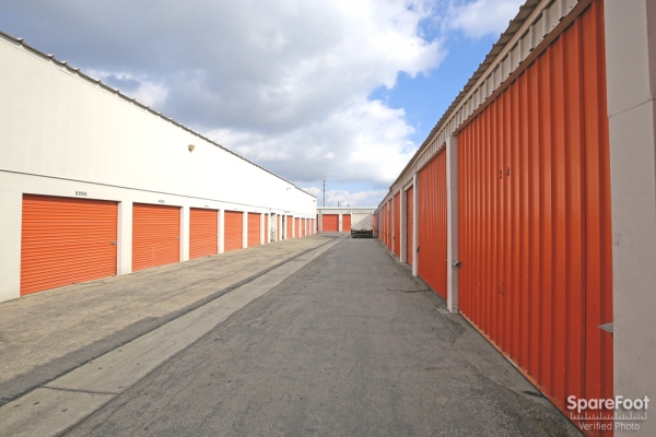 Facility photo: //images.sparefoot.com/medium/2178375f9ada2734af1.jpg