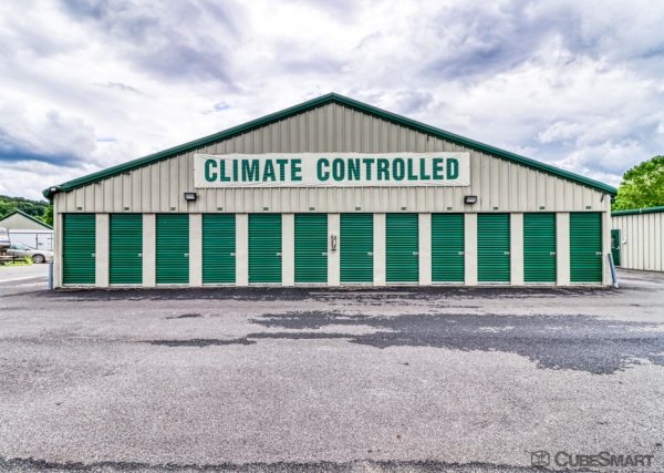 Facility photo: //images.sparefoot.com/medium/2178746883485d8e557.jpg