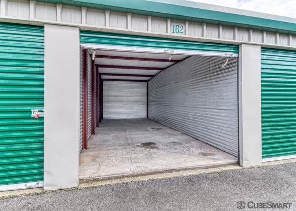 Facility photo: //images.sparefoot.com/medium/2178746883485ec5094.jpg