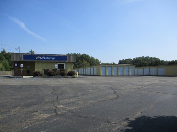 Storage Units at Life Storage - Saratoga Springs - 3081 New York 50 - 3081 New York 50