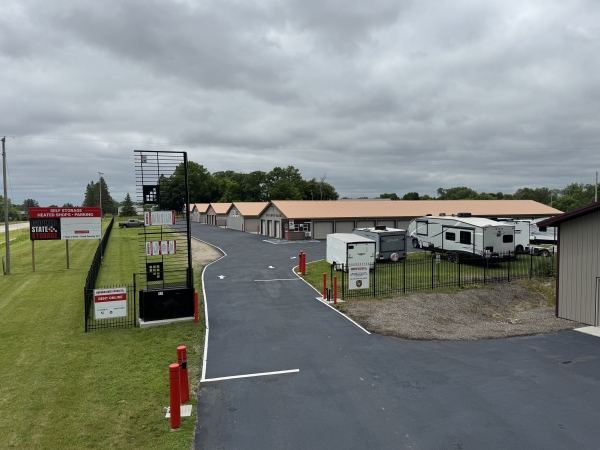 Facility photo: //images.sparefoot.com/medium/2178906912058423ea3.jpeg