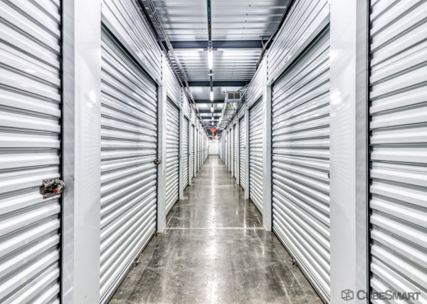 Facility photo: //images.sparefoot.com/medium/21792969032b8a0fc18.jpg