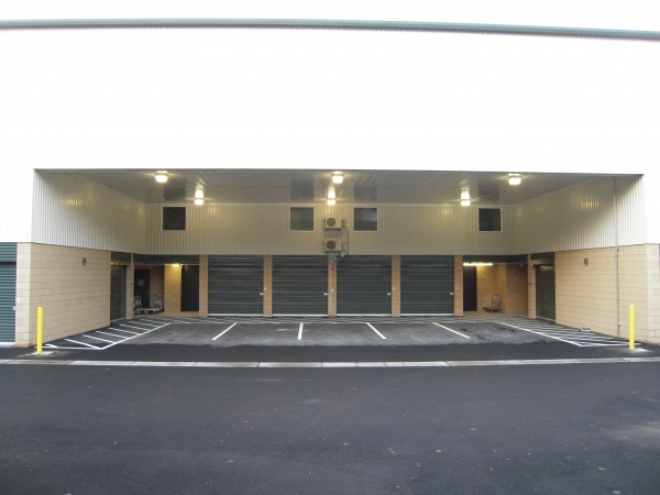 Facility photo: //images.sparefoot.com/medium/21806662cdd57a1cf2d.jpg