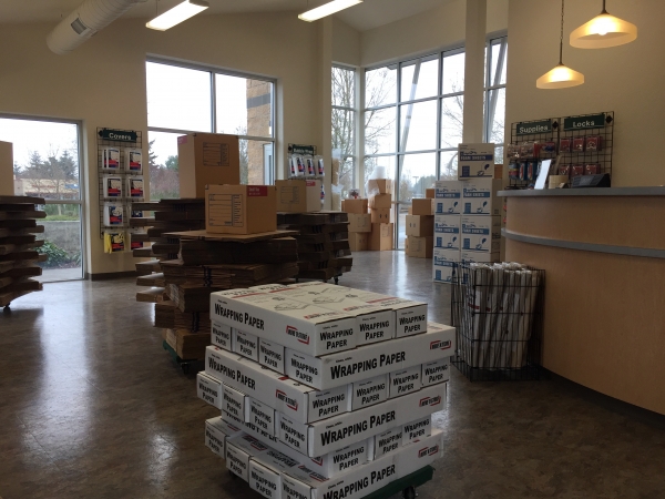Facility photo: //images.sparefoot.com/medium/21806662cdd57c4deff.jpg