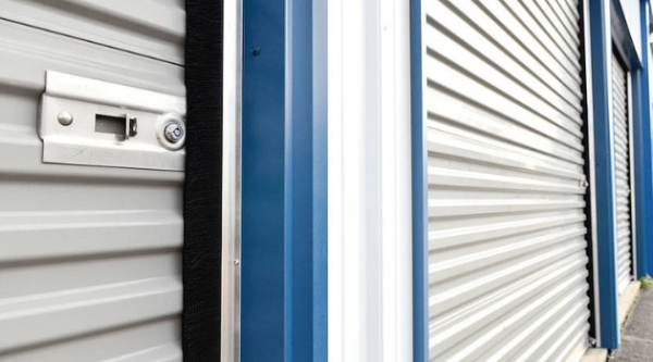 Facility photo: //images.sparefoot.com/medium/218069697d51f7463cf.jpg