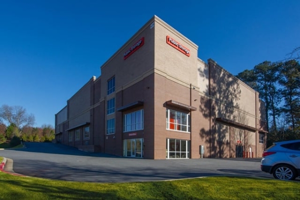 Facility photo: //images.sparefoot.com/medium/218310688e0ea271c9d.jpg
