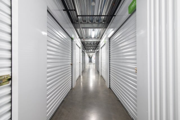 Facility photo: //images.sparefoot.com/medium/2184086877a729c4778.jpg