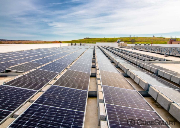 Facility photo: //images.sparefoot.com/medium/218501695cd31b8d03a.jpg