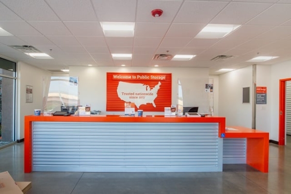 Facility photo: //images.sparefoot.com/medium/218535691f22e185a31.jpg