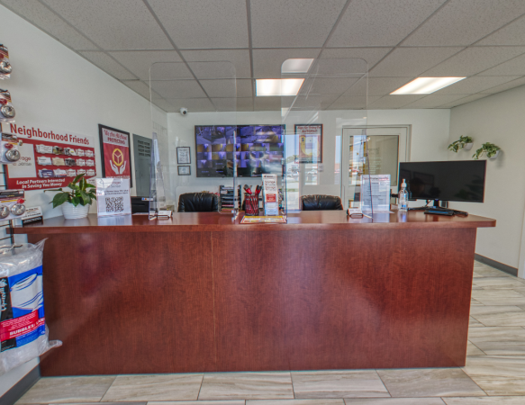 Facility photo: //images.sparefoot.com/medium/2185786899ff91cd1ae.png