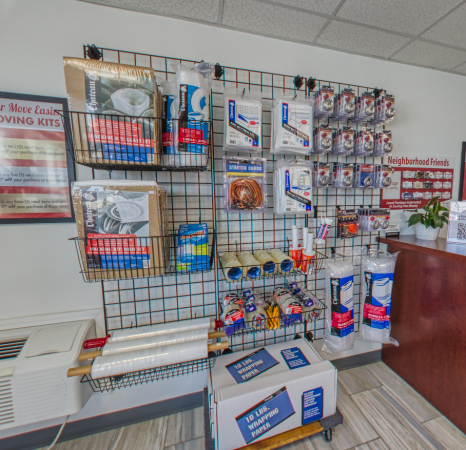Facility photo: //images.sparefoot.com/medium/2185786899ff9ce738c.png