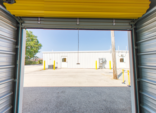 Facility photo: //images.sparefoot.com/medium/218578689a034f105a4.png