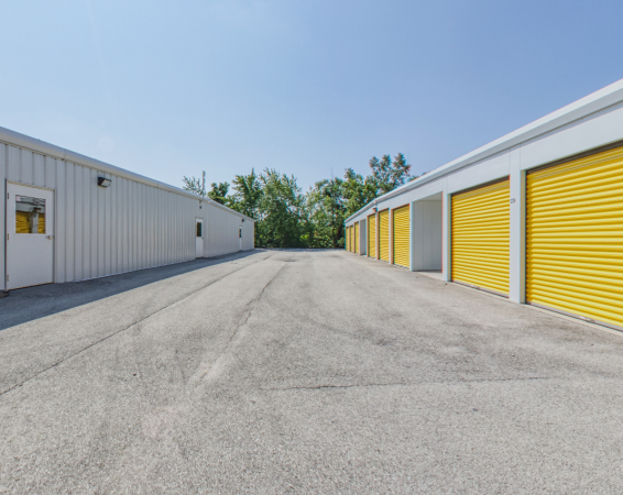 Facility photo: //images.sparefoot.com/medium/218578689a038643eac.png