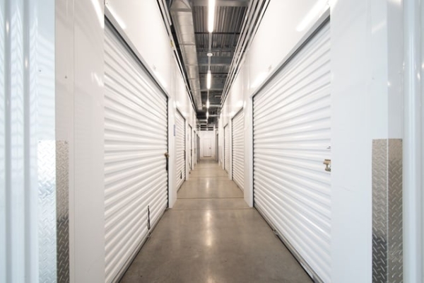 Facility photo: //images.sparefoot.com/medium/21872168a476e9a667c.jpg