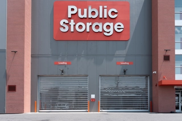 Facility photo: //images.sparefoot.com/medium/21872369f89b19b9224.jpg