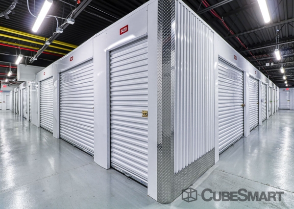 Facility photo: //images.sparefoot.com/medium/218726687f4d576b8bd.jpg