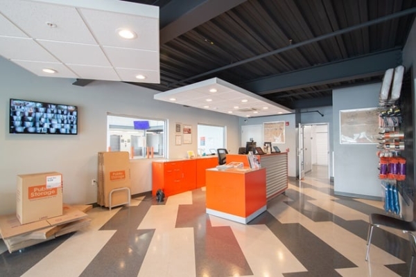 Facility photo: //images.sparefoot.com/medium/2187286892036b484f1.jpg