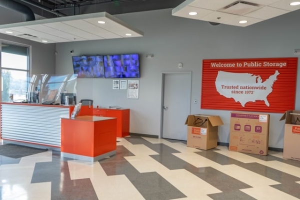 Facility photo: //images.sparefoot.com/medium/218729692b021ce2b7e.jpg