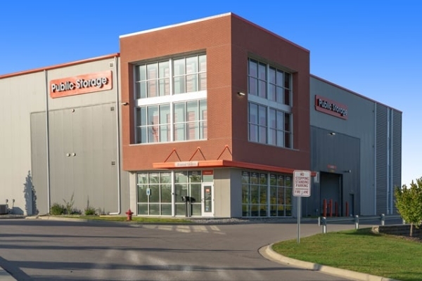 Storage Units at Public Storage - Rochester Hills - 2105 Avon Industrial Drive - 2105 Avon Industrial Drive
