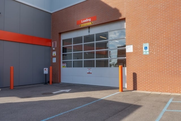 Facility photo: //images.sparefoot.com/medium/2187316878f68952a2a.jpg