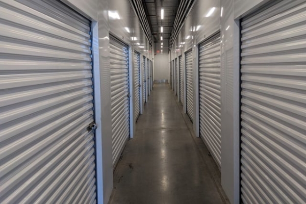 Facility photo: //images.sparefoot.com/medium/218734688e0f6d88c3e.jpg