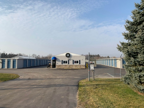 Facility photo: //images.sparefoot.com/medium/2187555fd3c12a9f004.jpg