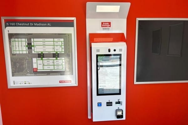 Facility photo: //images.sparefoot.com/medium/21876368ea594eccf27.jpg