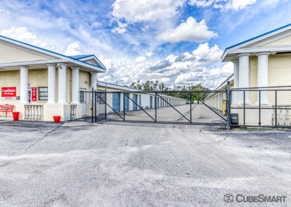 Storage Units at CubeSmart Self Storage - FL N Fort Myers Littleton Rd - 8330 Littleton Road