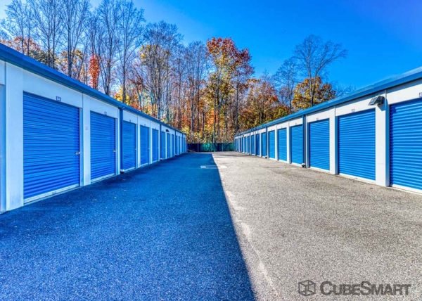 Facility photo: //images.sparefoot.com/medium/218856686f98b9e5bad.jpg