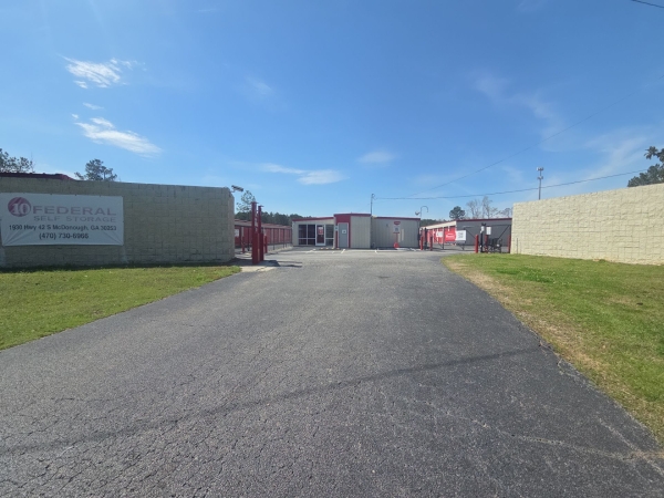 Facility photo: //images.sparefoot.com/medium/2188726a0b836c2e6ed.jpg