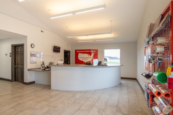 Facility photo: //images.sparefoot.com/medium/2188816878f521abae2.jpg