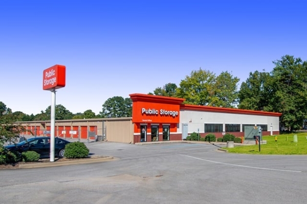 Facility photo: //images.sparefoot.com/medium/2188826884d48782385.jpg